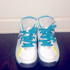 Nike trainers size 8